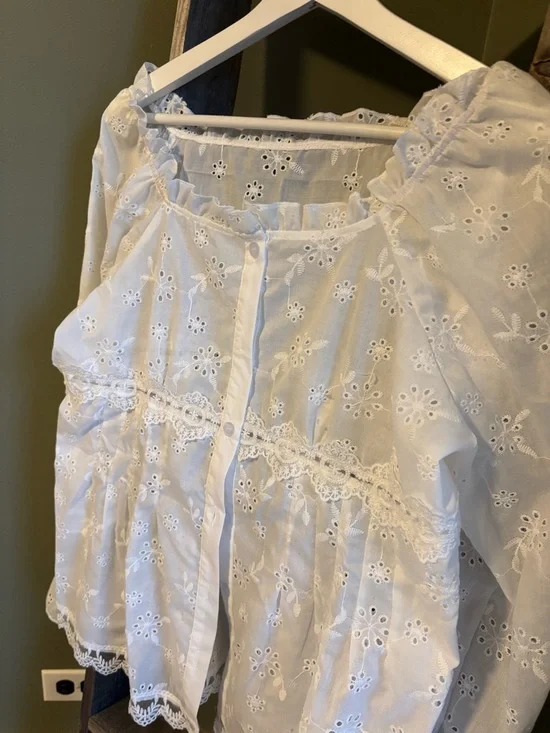 Eyelet and Lace Blouse - Picture 4 of 9